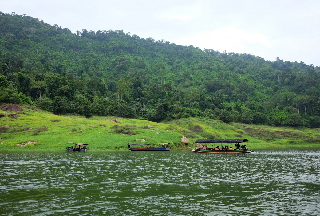 Best tourist attractions in alappuzha kerala india.jpg